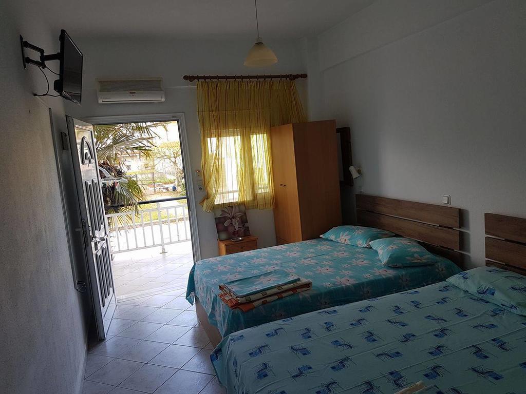 Villa Giannis Apartments Vrasná Exteriör bild
