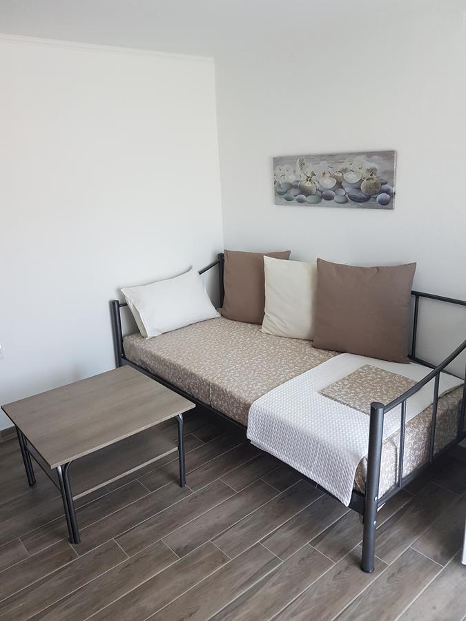 Villa Giannis Apartments Vrasná Exteriör bild